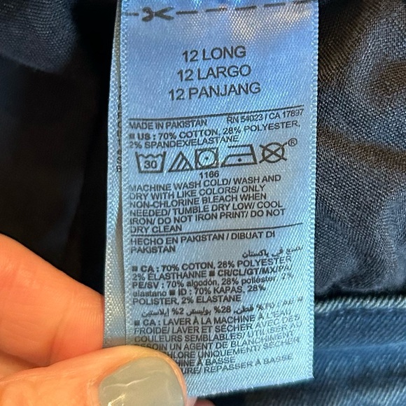 NWT Old Navy High Rise Rockstar Super Skinny Jeans Women’s SZ 12 Long Dark Wash - Picture 8 of 8